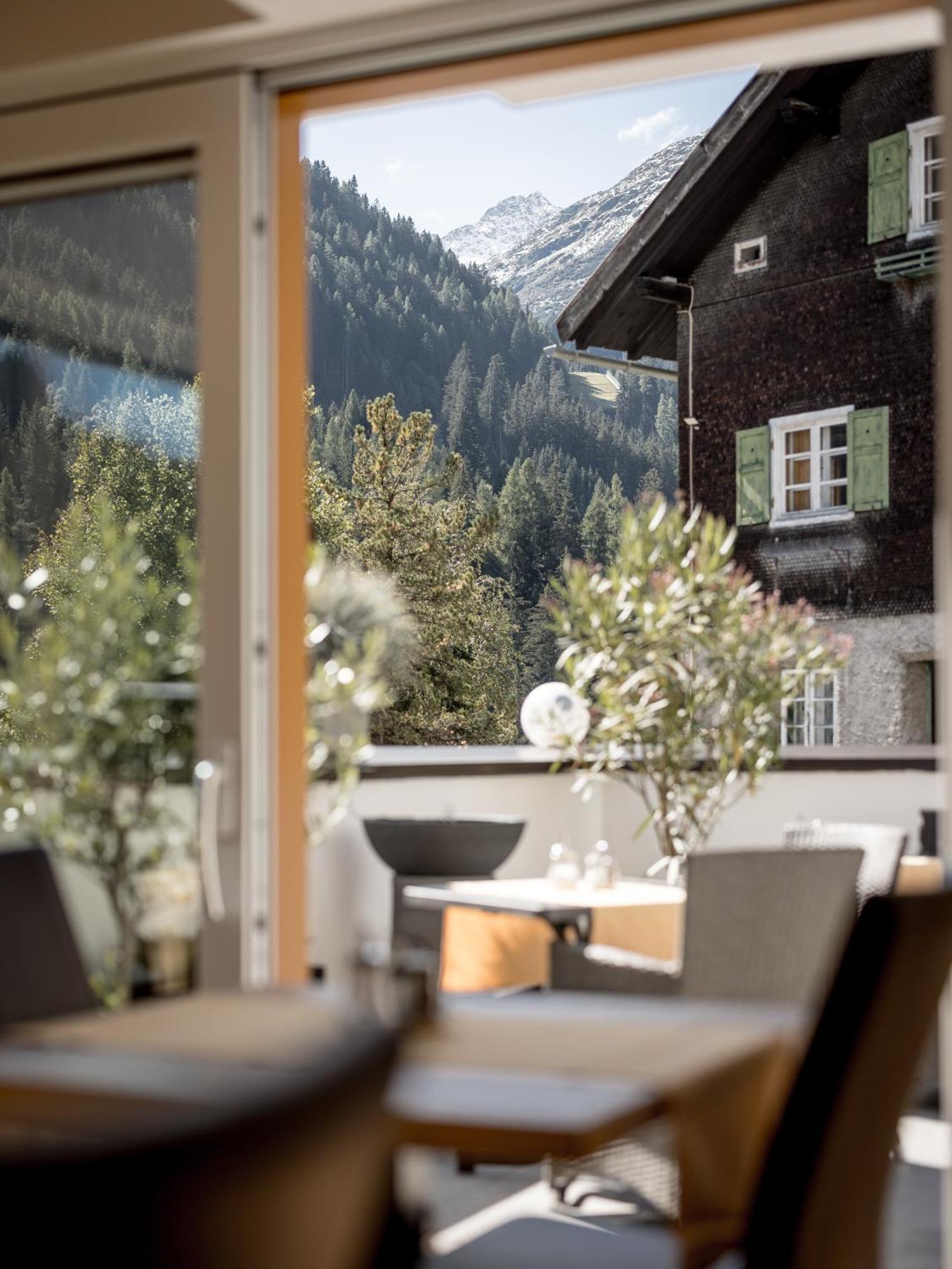 Готель Quality Hosts Arlberg - Haus Pepi Eiter Санкт-Антон-ам-Арльберг Екстер'єр фото